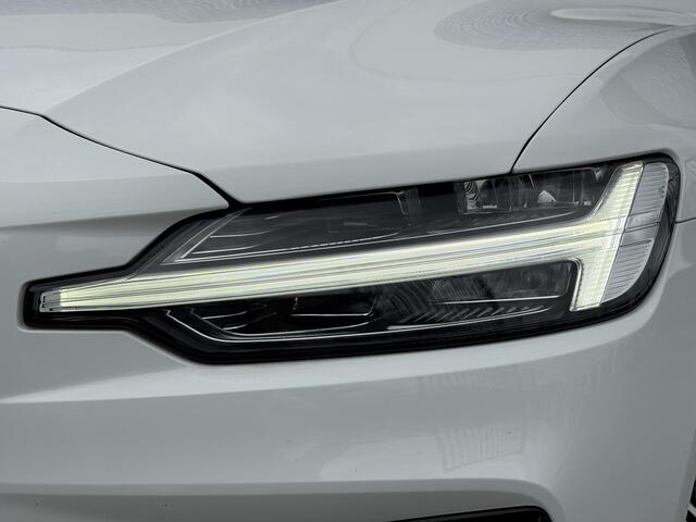 Volvo V60 2.0 T4 R-Design | Polestar optimalisatie | Parkeersensoren V+A | Parkeercamera | Elektrisch verstelbare bestuurders stoel met geheugen | Leder | 19" R-design velgen | Automatisch dimmende binnenspiegel |