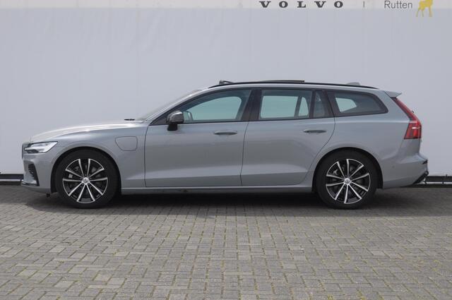 Volvo V60 T6 350PK Automaat Plus Dark / Adaptive cruise control / Elektrische stoelen / Harman Kardon audio / Trekhaak / Pilot assist / BLIS / Stoel en stuur verwarming / Elektrische achterklep / Parkeersensoren met 360 camera / Google infotainment
