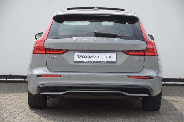 Volvo V60 T6 350PK Automaat Plus Dark / Adaptive cruise control / Elektrische stoelen / Harman Kardon audio / Trekhaak / Pilot assist / BLIS / Stoel en stuur verwarming / Elektrische achterklep / Parkeersensoren met 360 camera / Google infotainment