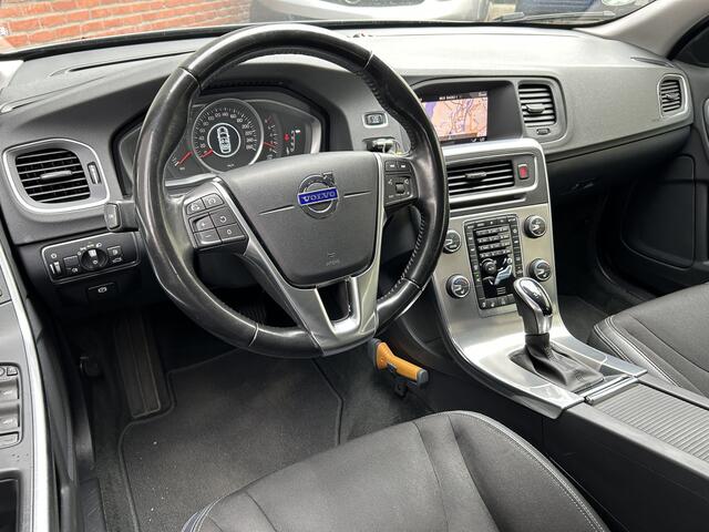 Volvo V60 1.5 T3 Polar+ | Automaat | Trekhaak | Stuurverwarming | Voor + Achter Stoelverwarming |