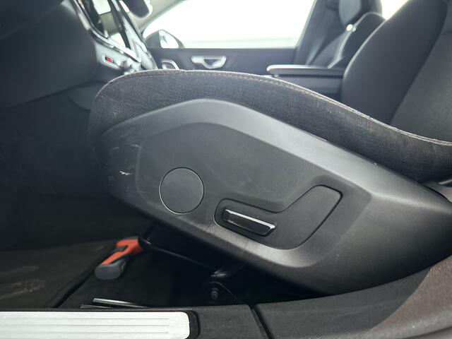 Volvo V60 B3 Aut. Momentum Advantage | Parkeercamera