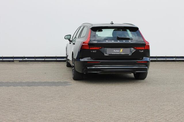 Volvo V60 T6 350PK Automaat Plug-in hybrid AWD Plus Dark Long Range / Google infotainment / Cruise Control / Lederen bekleding / Keyless entry / Elektrisch bedienbare voorstoelen met geheugen / Verwarmbare voorstoelen