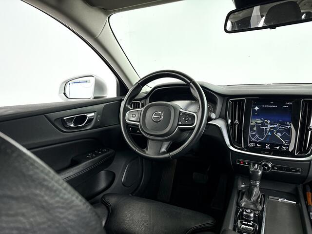 Volvo V60 T5 Aut. Momentum Pro | Trekhaak | Stoelverwarming