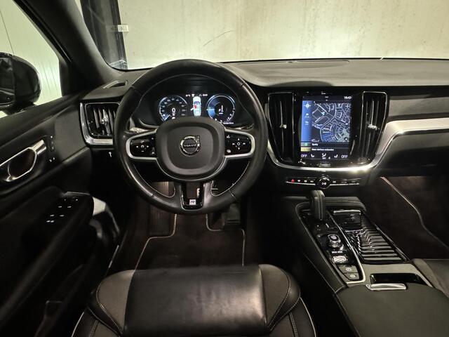 Volvo V60 2.0 T6 Twin Engine AWD R-Design Aut. | panorama | leder | navi |