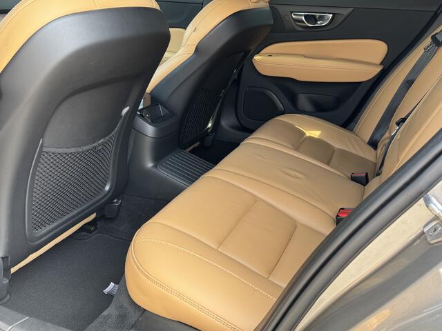 Volvo V60 2.0 T6 Recharge AWD Inscription | Trekhaak | Massage | Pilot Assist |