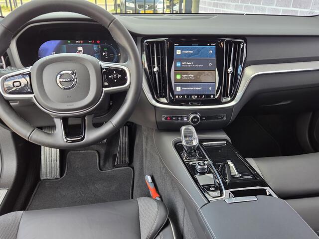Volvo V60 T6 Plug-in hybrid AWD Plus Dark Aut | Long Range | Trekhaak 2000 kg | 360° camera | Harman Kardon | Verw. stoelen V + A | BLIS | Adaptive Cruise control |