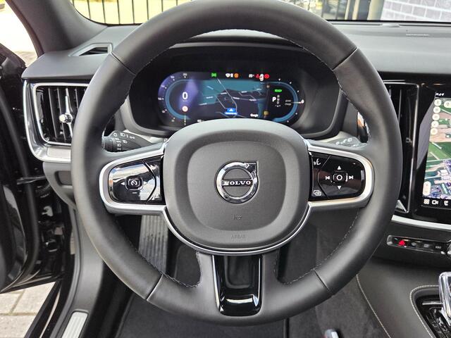 Volvo V60 T6 Plug-in hybrid AWD Plus Dark Aut | Long Range | Trekhaak 2000 kg | 360° camera | Harman Kardon | Verw. stoelen V + A | BLIS | Adaptive Cruise control |