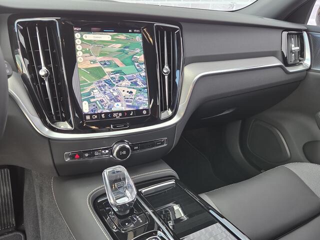 Volvo V60 T6 Plug-in hybrid AWD Plus Dark Aut | Long Range | Trekhaak 2000 kg | 360° camera | Harman Kardon | Verw. stoelen V + A | BLIS | Adaptive Cruise control |