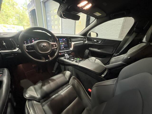 Volvo V60 T6 Plug-in hybrid Plus Dark | ACC | Keyless | Camera | Stoelverwarming | Leder