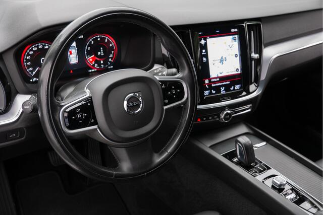 Volvo V60 2.0 B3 164pk Aut. Business Pro Contourstoelen/ Stuur-stoelverwarming/ Camera/ Navigatie/ Carplay/ Cruise control/ Full led