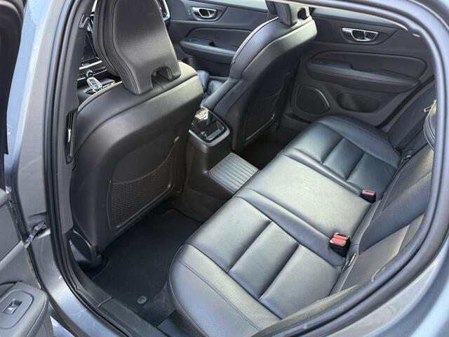 Volvo V60 2.0 T6 Twin Engine AWD Inscription | Panoramadak | Stoelverwarming | Apple Carplay | Camera