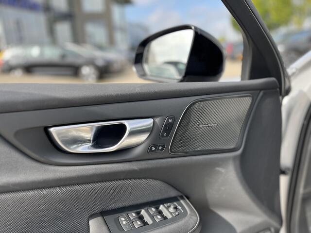 Volvo V60 T6 Plug-in hybrid AWD Plus Dark | 360 Camera | Harman/Kardon | Trekhaak |