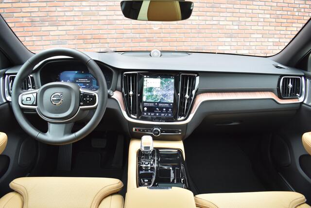 Volvo V60 T6 350PK Plug-in hybrid AWD Ultra Bright | Lounge | 19'' | Bowers & Wilkins | 360 Camera | Massage |