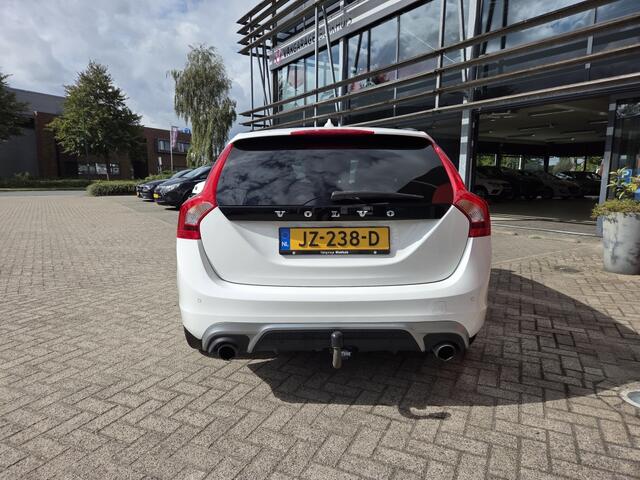 Volvo V60 1.5 153PK T3 R-Design | Navi | Leer | Trekhaak