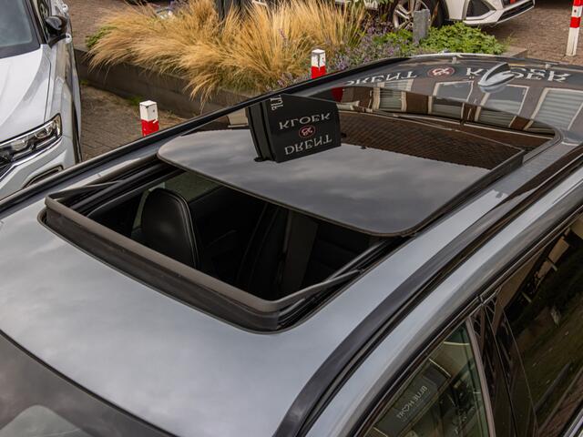 Volvo V60 2.0 T6 Recharge AWD R-Design ORG NL PANO ELEK STOEL CAMERA BLACK OPTIC