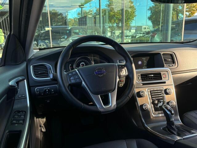 Volvo V60 2.0 T4 Summum | Memory Seats | Stoelverwarming | Camera