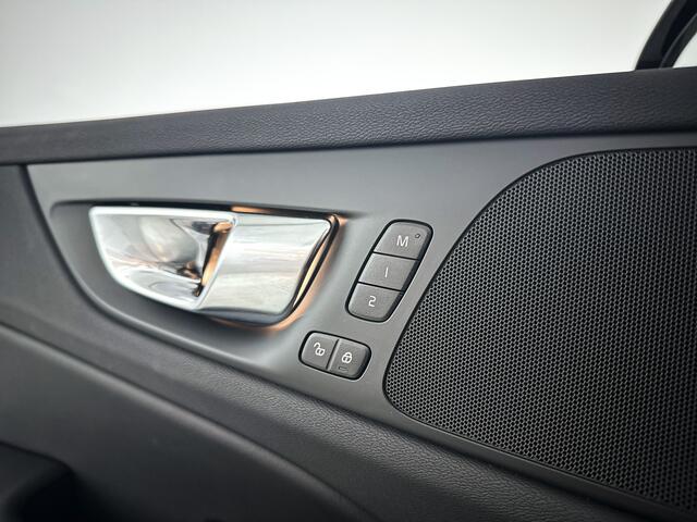Volvo V60 B4 Aut. Plus Dark | Parkeercamera | Stoel- en stuurverwarming | Trekhaak