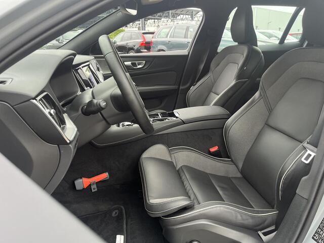 Volvo V60 T6 Plug-in hybrid AWD Plus Dark Pilot Assist | Trekhaak | H&K Audio | 360 Camera