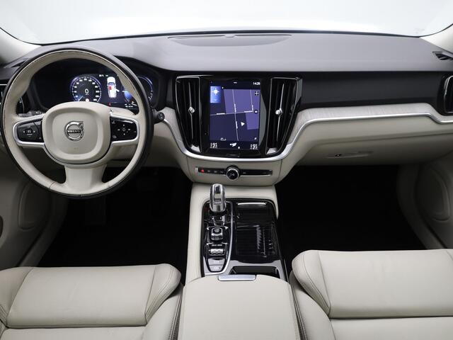 Volvo V60 2.0 T8 Twin Engine AWD Inscription | PANO | CAMERA | MEMORY | KEYLESS | TREKHAAK
