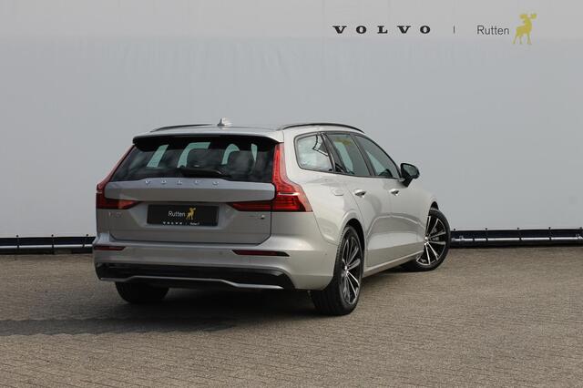 Volvo V60 T6 350PK Autm. Plug-in hybrid AWD Plus Dark Long Range / Google infotainment / Semi elekrisch wegklapbare trekhaak / Verwarmbare voorruit / Elektrisch bedienbare voorstoelen met geheugen / Verwarmbare voorstoelen