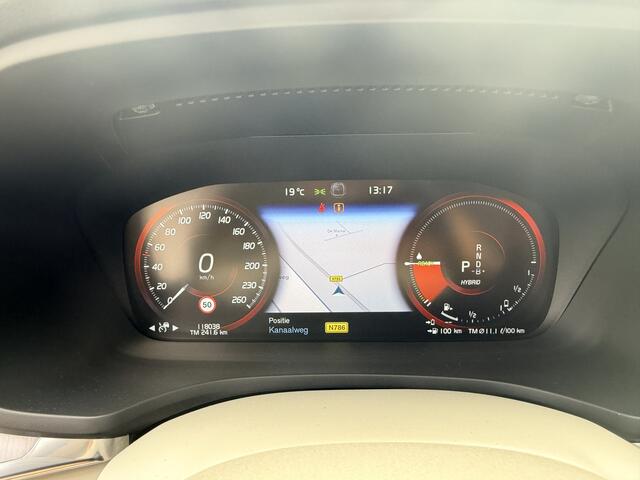 Volvo V60 2.0 T8 Twin Engine AWD Momentum Pro | LED | Keyless | Adapt. Cruise | Apple Carplay | Pano | Leder | Stoelverwarming | Trekhaak