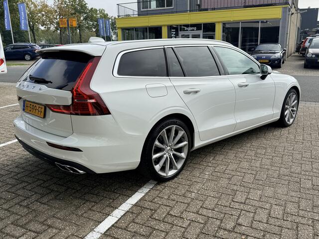 Volvo V60 2.0 T8 Twin Engine AWD Momentum Pro | LED | Keyless | Adapt. Cruise | Apple Carplay | Pano | Leder | Stoelverwarming | Trekhaak