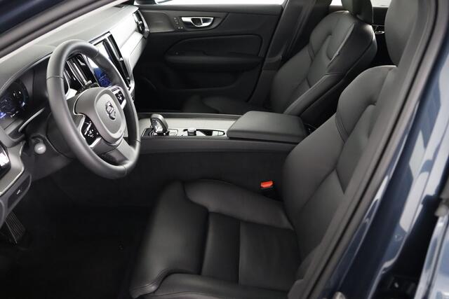 Volvo V60 2.0 B4 Ultimate Dark Panorama / Opendak /Leder / HUD / Pilot Assist / HarmanKardon / CarPlay