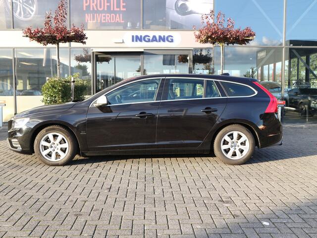 Volvo V60 2.0 T4 Business Sport R-Design TREKHAAK 191 PK