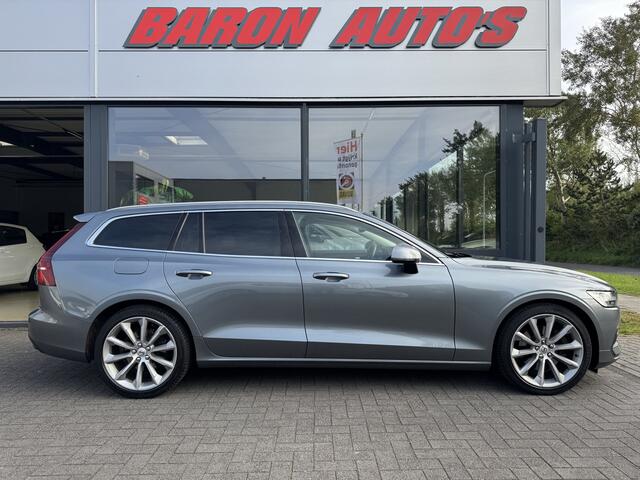 Volvo V60 2.0 T4 Momentum Pro Panoramadak Lederen bekleding