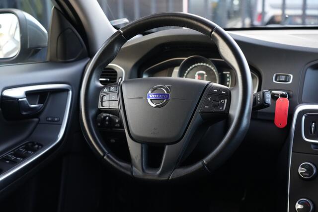 Volvo V60 2.0 D2 Polar+ 120pk Navigatie/PDC/Climate