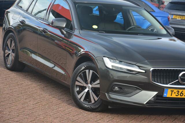 Volvo V60 2.0 D3 Momentum | Navigatie | Camera | Full LED | Stoelverwarming | NL auto!! |