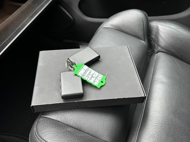 Volvo V60 2.0 T4 211pk autom Momentum Pro ecc,led,navigatie,zwleer,trekhaak