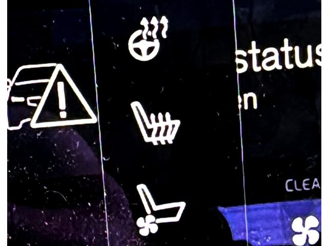 Volvo V60 2.0 B4 155kW/211pk Aut8 R-Design PANORAMADAK + HARMAN/KARDON + BLIS + STOELMASSAGE + ADAPT.CRUISE + STYLING PACK + PILOT ASSIST + HEAD-UP + STOELVERWARMING&-KOELING + STUURVERWARMING + 360 CAMERA + PARKSENSOREN + 19" LM-VELGEN!!