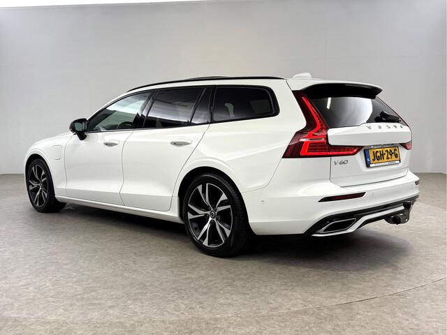 Volvo V60 2.0 T6 Twin Engine AWD 340PK R-Design | Pano | Memory | HuD | Sfeer | Massage | 360° | Trekh. | Stoel/Stuur verwarmd