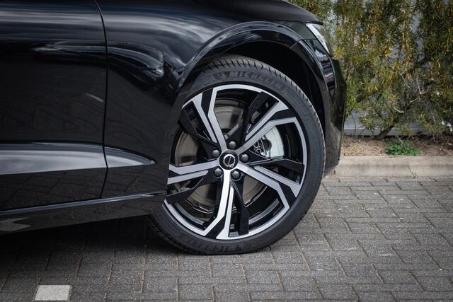 Volvo V60 T6 Plug-in hybrid AWD Ultra Dark | Adaptieve Cruise Control | Bowers & Wilkins Audio | Stoelventilatie + Massage | 360 Camera | Head-Up Display | 19 Inch Lichtmetalen Velgen