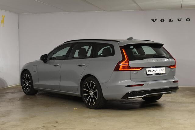 Volvo V60 T6 350PK Automaat Plug-in hybrid AWD Plus Dark / Panoramadak / Harman Kardon / 360 camera / Climate pack / Intellisafe / Trekhaak