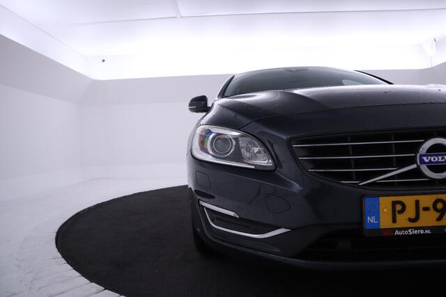 Volvo V60 2.4 D6 Twin Engine R-Design Leer, Memory, Navigatie, Climate,