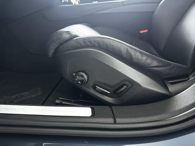 Volvo V60 T6 Recharge AWD Inscription | Panoramadak | Head-up Display | 360º camera | Stoel- en Stuurverwarming | Harman Kardon | Trekhaak