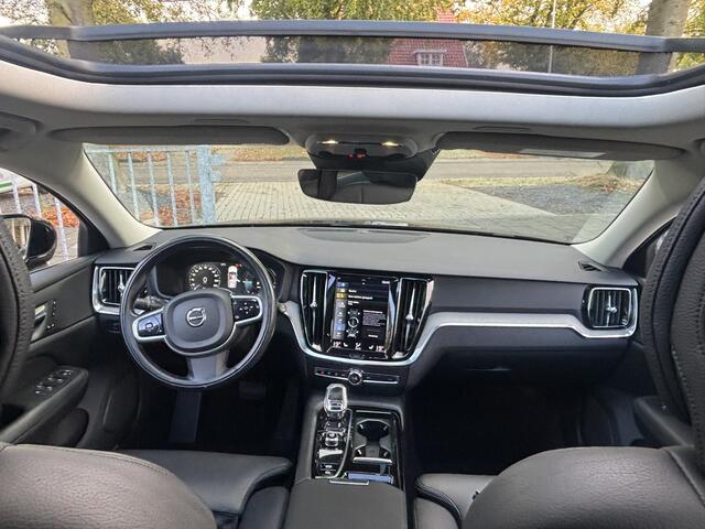 Volvo V60 T6 Recharge Long Range AWD Inscription Panorama Keyless DAB Pilot Assist