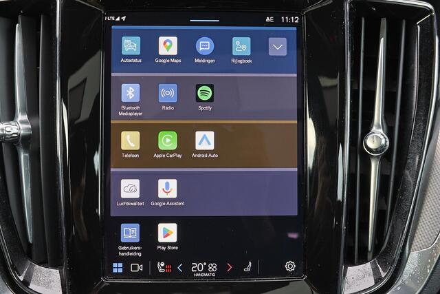 Volvo V60 T6 Recharge AWD Plus Dark - Panorama/schuifdak - IntelliSafe Assist & Surround - 360º Camera - Harman/Kardon audio - Verwarmde voorstoelen, stuur & achterbank - Parkeersensoren voor & achter - Elektr. bedienb. voorstoelen met geheugen - Elektr. inklapbare