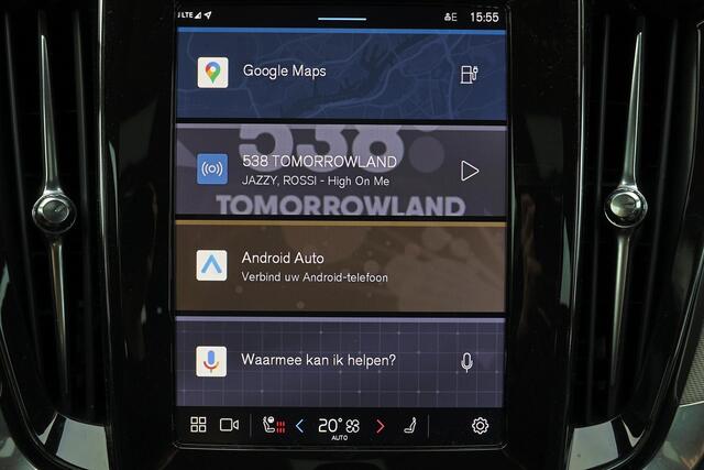 Volvo V60 T6 Recharge AWD Essential Bright - IntelliSafe Assist & Surround - Parkeercamera achter - Verwarmde voorstoelen, stuur & achterbank - Parkeersensoren voor & achter - High Performance audio - Elektr. inklapbare trekhaak - 18' LMV