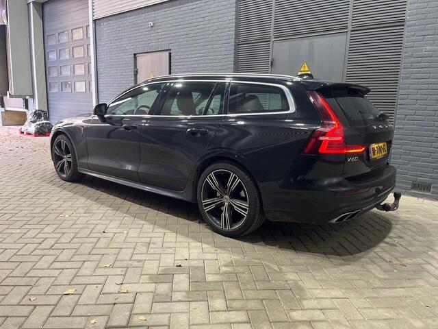 Volvo V60 T6 Twin Engine Inscription | Trekhaak | ACC | BLIS | Leder | Camera | Apple Carplay