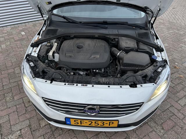 Volvo V60 1.5 T3 Polar+ | Nieuw Binnen! | Automaat | Stoelverwarming | Navi