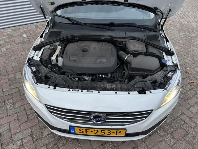 Volvo V60 1.5 T3 Polar+ | Nieuw Binnen! | Automaat | Stoelverwarming | Navi