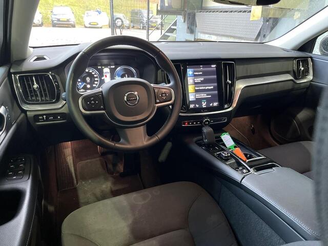 Volvo V60 T6 Recharge Inscription Expr. | Trekhaak | ACC | Keyless | Apple Carplay | Stoelverwarming