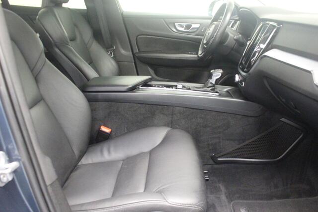 Volvo V60 T5 Momentum Pro | Rijklaarprijs | Intellisafe | Pano dak | Leer |