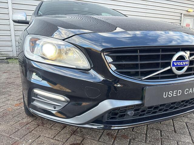 Volvo V60 2.0 T4 Business Sport Cruise control / R-Design / Stoelverwarming /