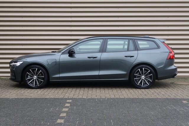Volvo V60 T6 Plug-in hybrid AWD Plus Dark | Trekhaak elektr. | 360 camera | Harrman Kardon