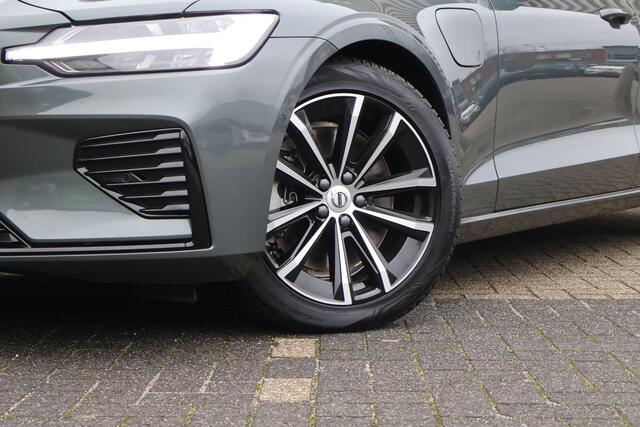 Volvo V60 T6 Plug-in hybrid AWD Plus Dark | Trekhaak elektr. | 360 camera | Harrman Kardon