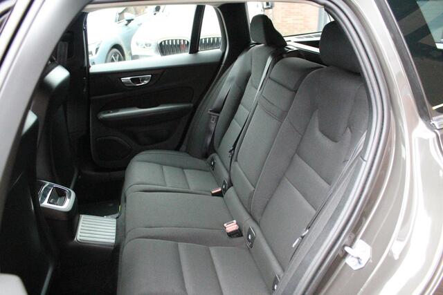 Volvo V60 2.0 T6 Recharge AWD Business Pro | NL-AUTO+N.AP! | CARPLAY | STOEL+STUUR/VERW | CAM | E-KLEP | DAB | 18'LMV |